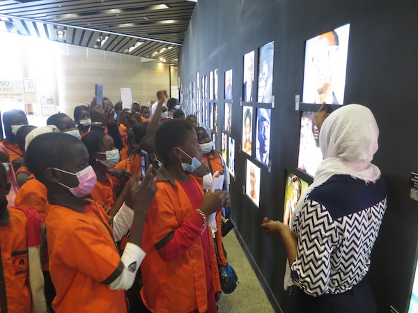 Découverte du TER et visite au Musée des civilisations noires